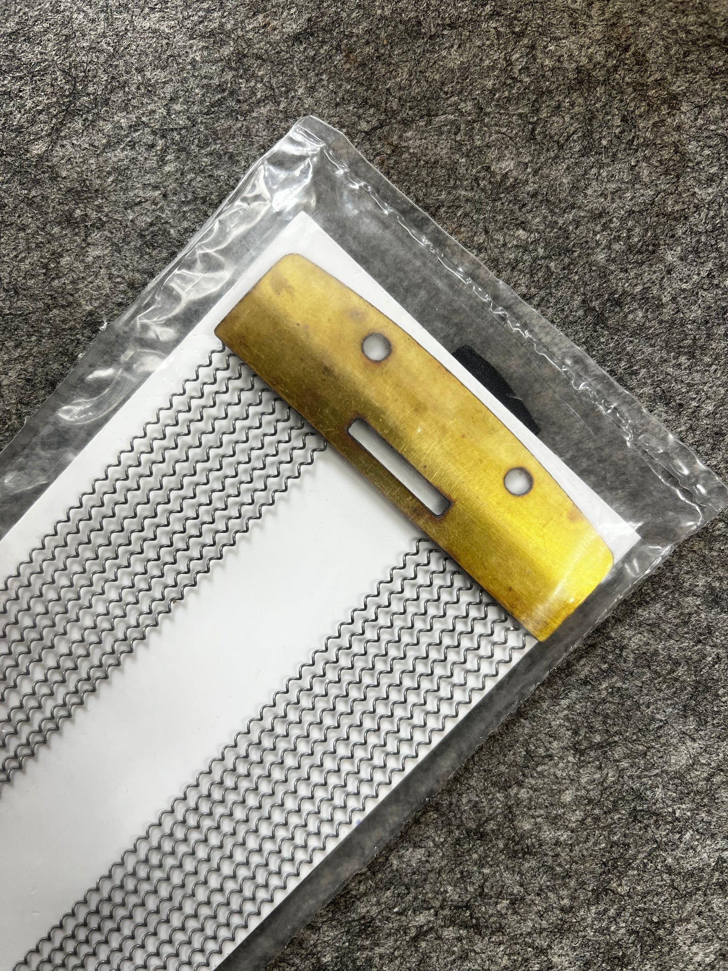 NEW! 14" NO-BUZZ 2 x 10 Strand Snareteppich "UVERSAL"
